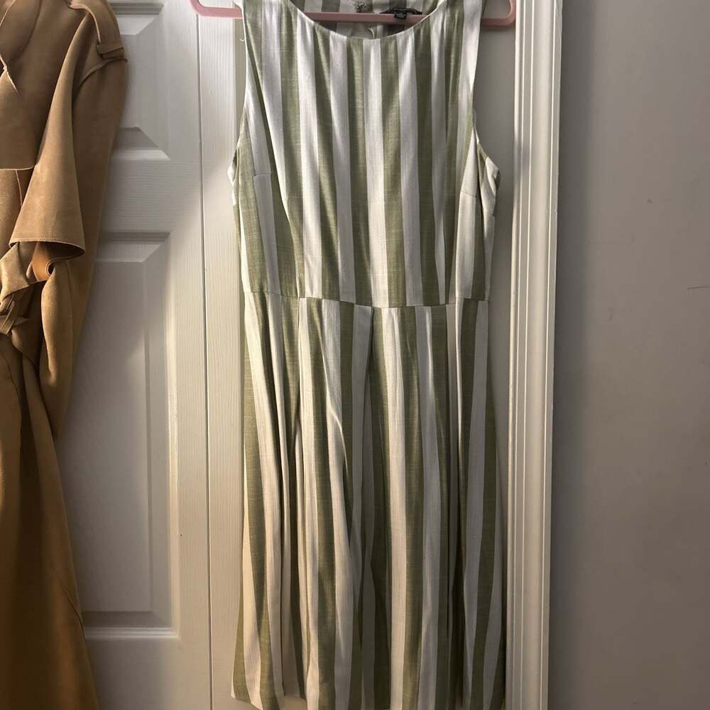Sharagano Size 14